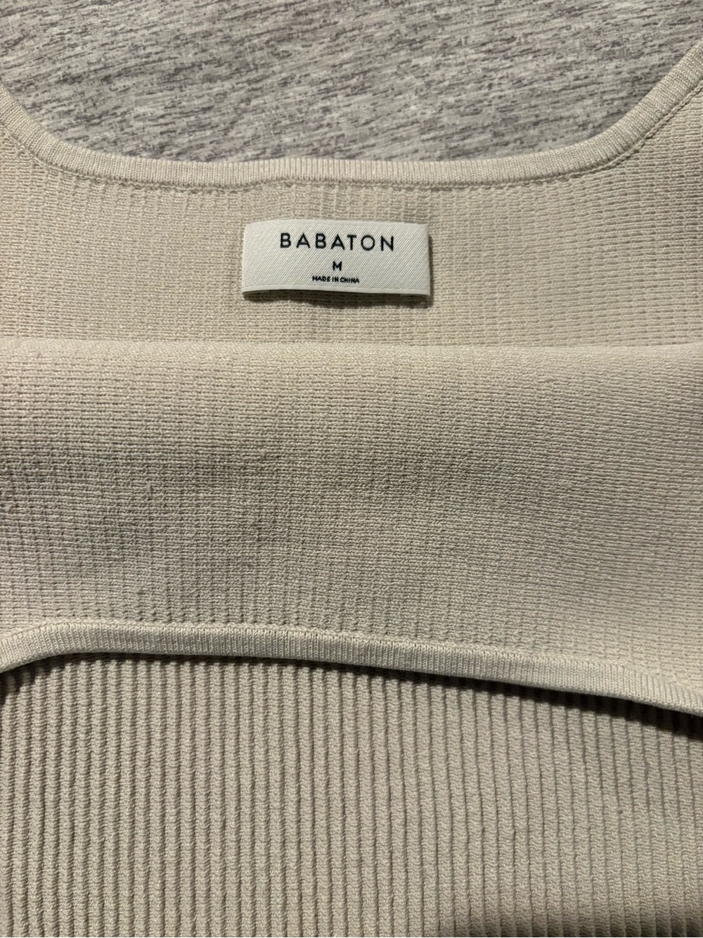 Babaton Aritzia Sculpt Knit Squareneck Tank Top M Neutral Ribbed